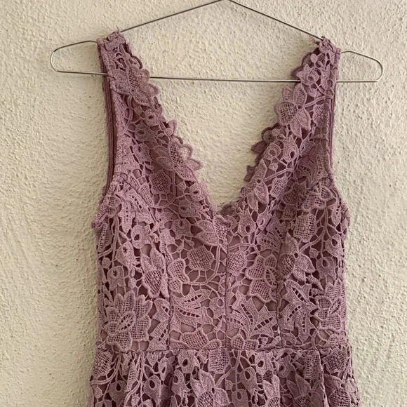 ASTR The Label Lace Midi Dress In Lilac Purple Size Small - Picture 3 of 9